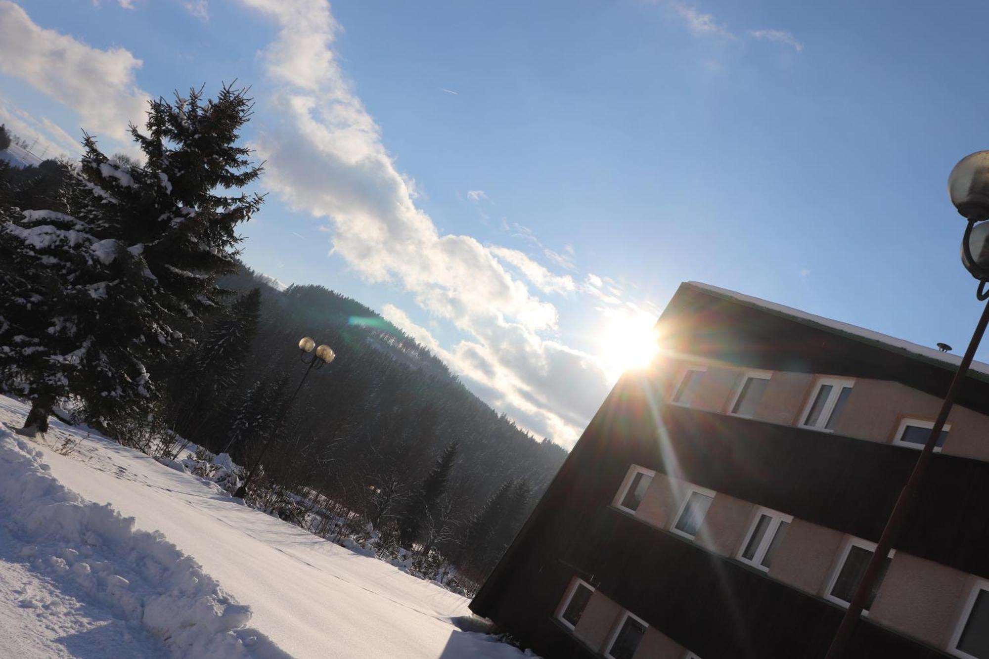Hotel Albert - Retro Paseky nad Jizerou Bagian luar foto