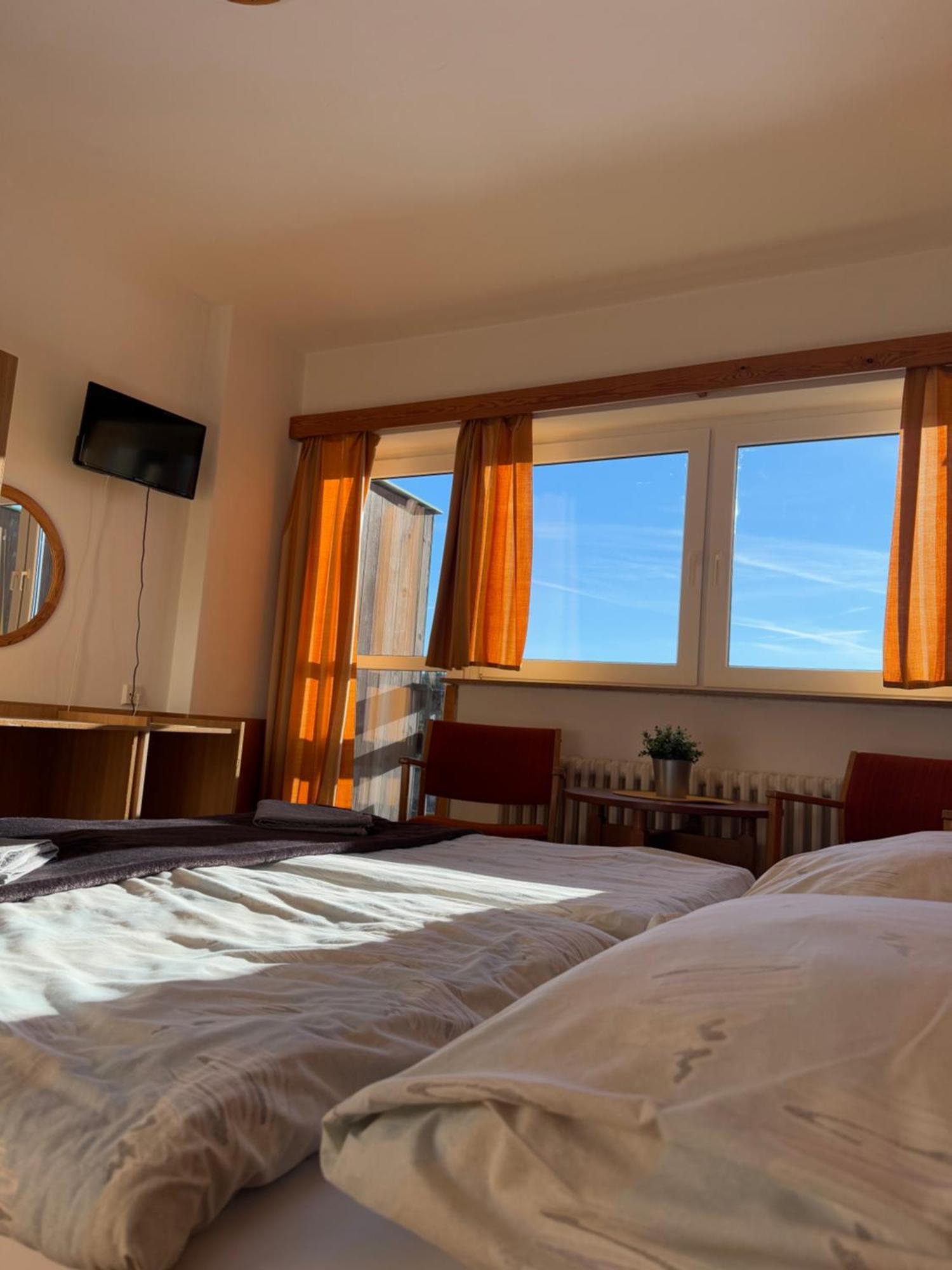 Hotel Albert - Retro Paseky nad Jizerou Bagian luar foto
