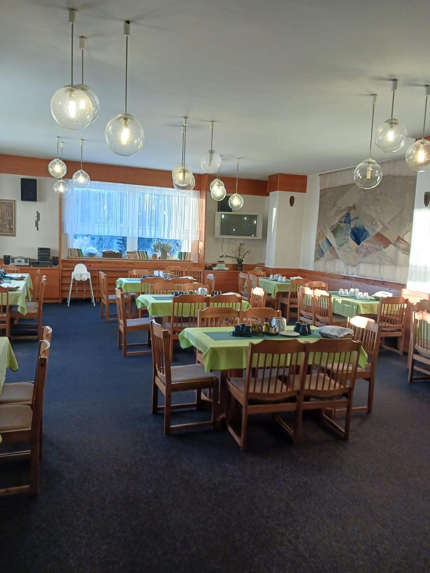 Hotel Albert - Retro Paseky nad Jizerou Bagian luar foto