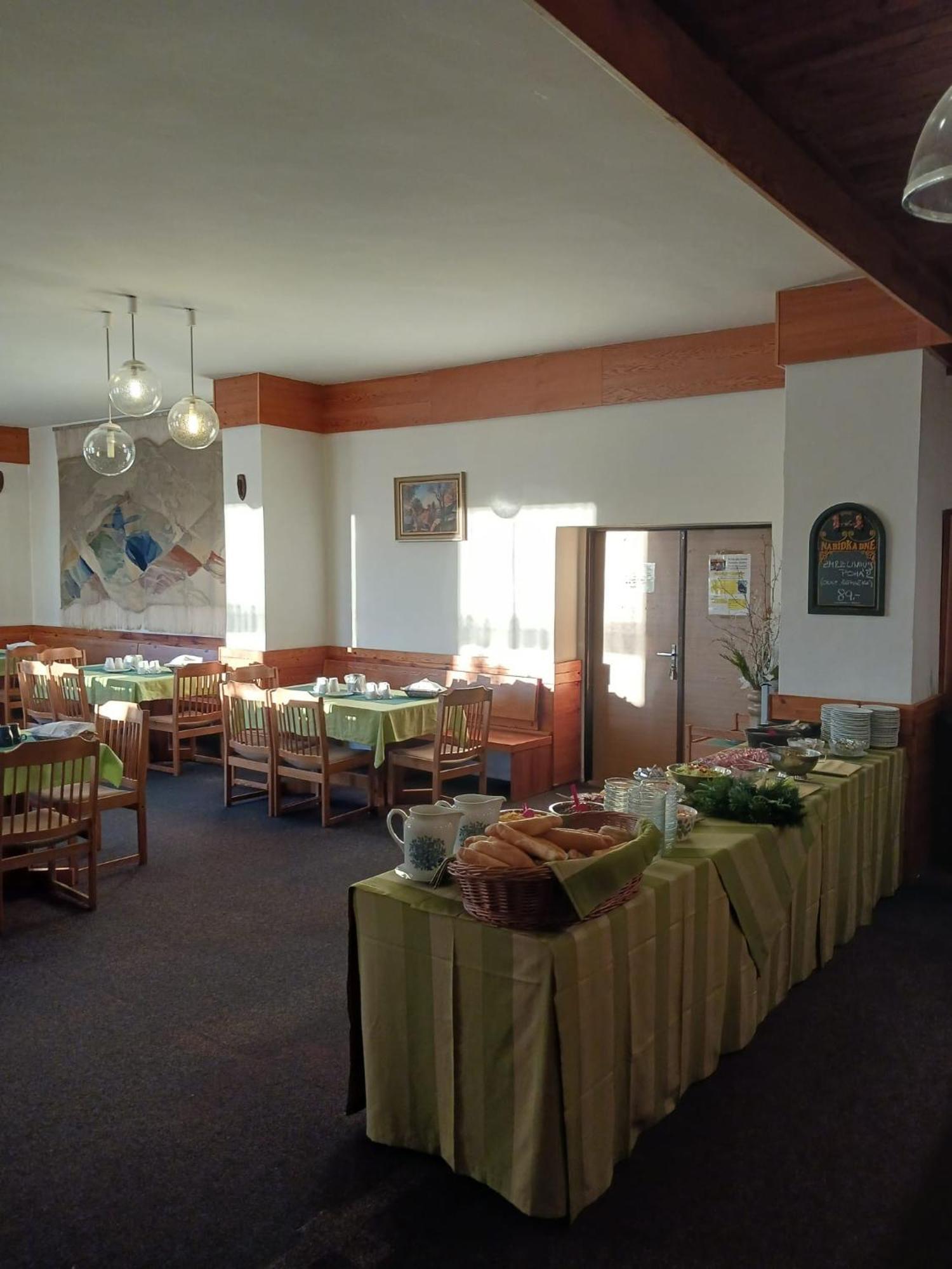 Hotel Albert - Retro Paseky nad Jizerou Bagian luar foto